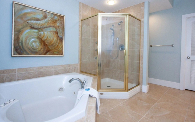 Private Balcony With Sweeping Views - Unit Crc0604