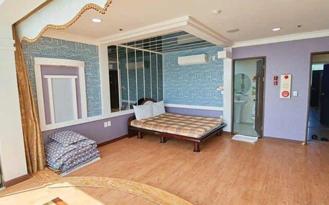 The Blue Hotel