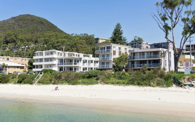 Shoal Edge, Unit 1/31Shoal Bay Road