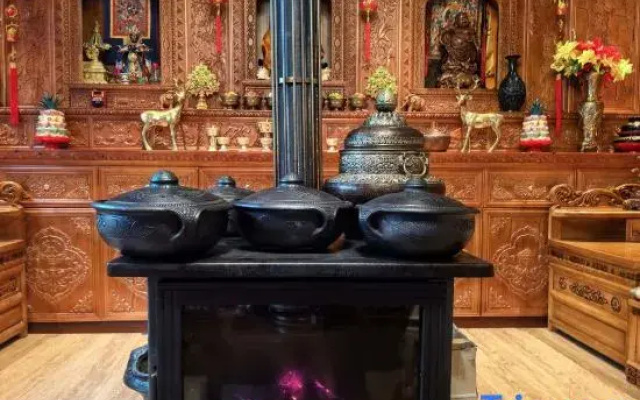 Shangri-La Chimeibongding Homestay