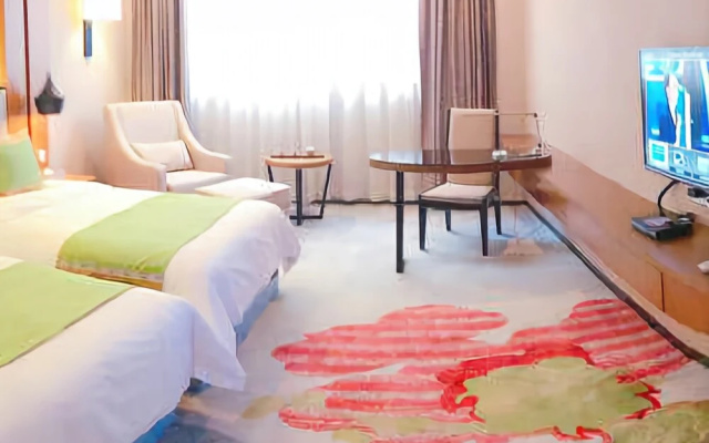 Elong Yam Hotel (Near Panyu Chimelong and Guangzhou South Railway Station)