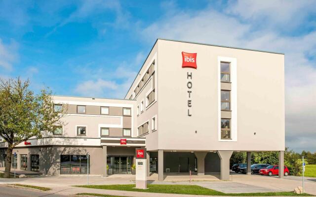 Отель ibis Muenchen Airport Sued вид на фасад