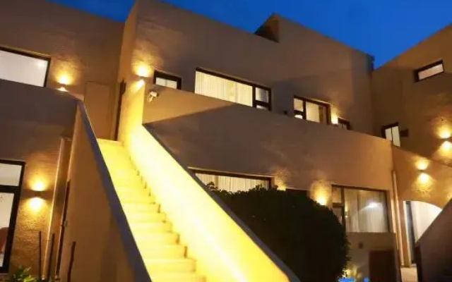 Waterfront Villa Private Tang Homestay (Beijing Badu Heling Branch)