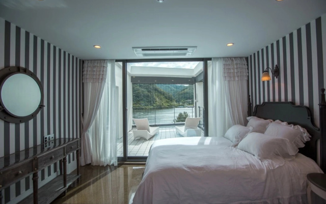 SS Resort