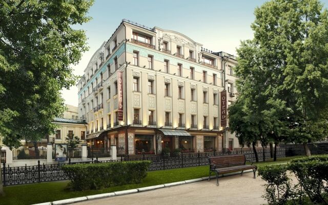 Руссо Балт Отель вид на фасад
