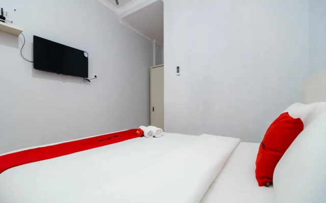 RedDoorz Syariah near Stasiun LRT Bumi Sriwijaya