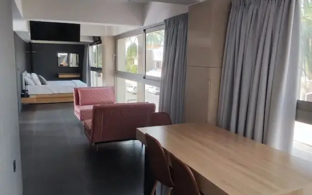Summertime Signature Suites