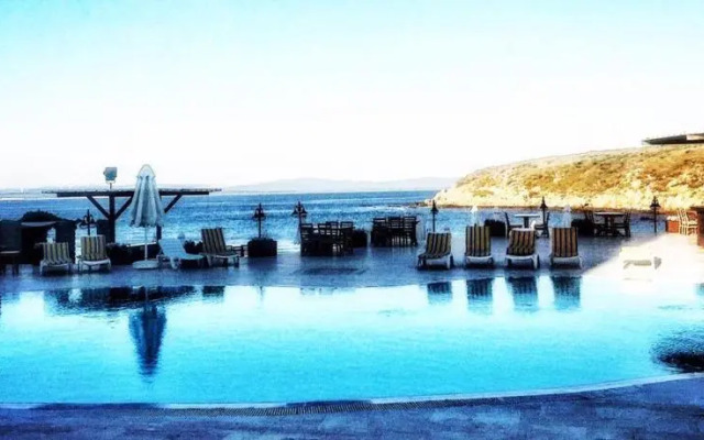 Pelagos Hotel