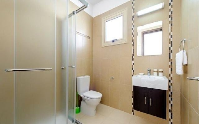 Отель Palm Villas & Apartments Кипр, Протарас - отзывы, цены и фото номеров - забронировать отель Palm Villas & Apartments онлайн ванная