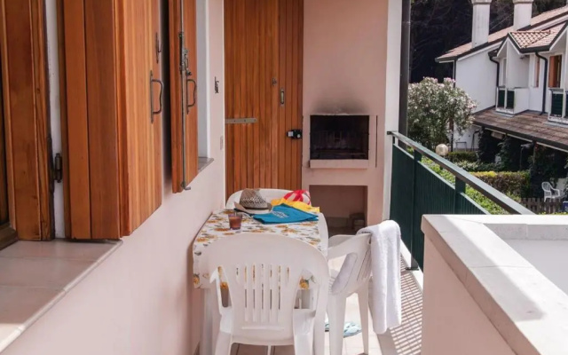 Cozy Flat in a Bright Residence-beahost