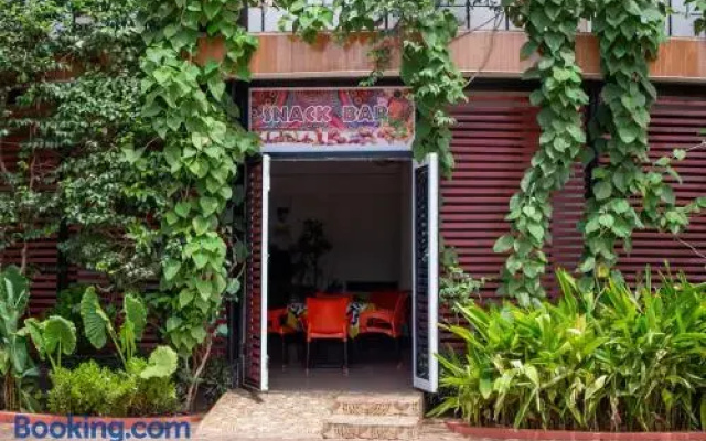 Picorna Hotel