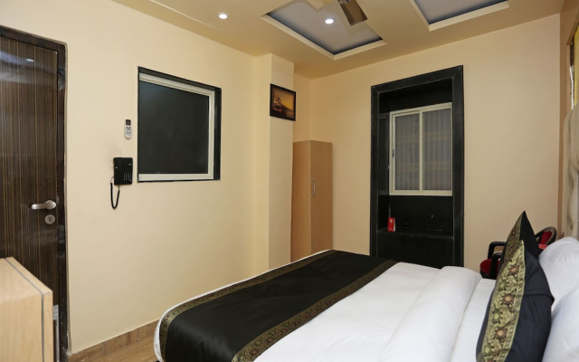 OYO 15530 Hotel G S Residency