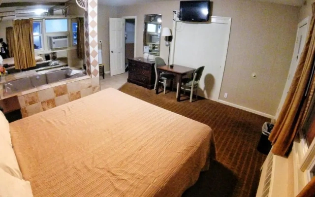 Red Carpet Inn W. Springfield