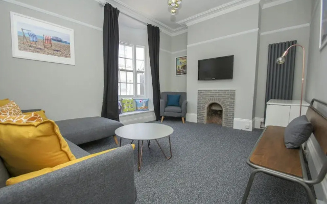 Mucky Duck House Central by Brighton Holiday Lets