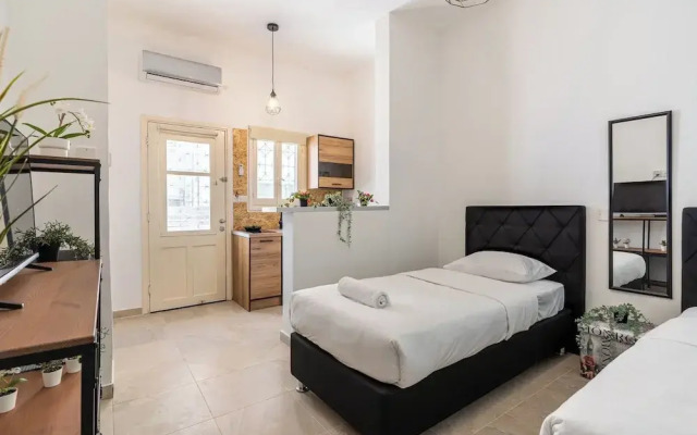 Simba Studio in Larnaca & Terrace