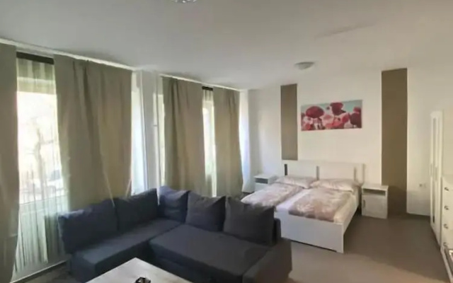 Euro Home Hostel