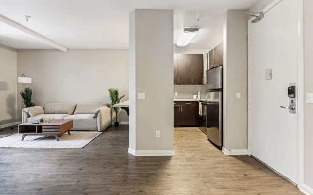 Chic Marina Oasis 5 Star Amenities Central