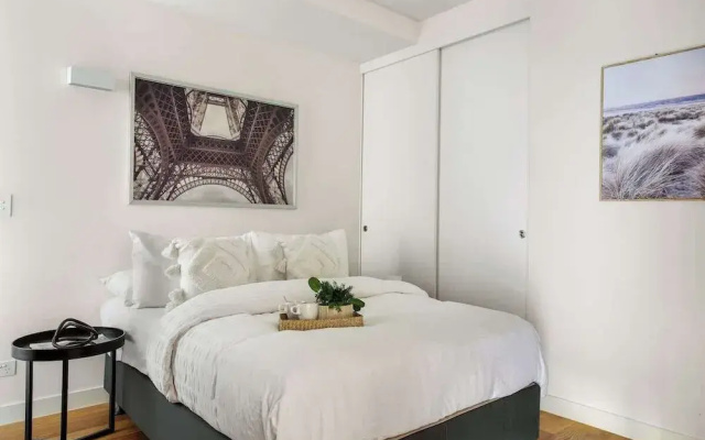 Modern & Cozy 2BR Apartment Close to Melbourne Uni