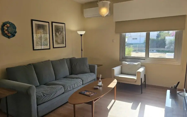 126 Nic- Stay Homiesuite Apartment