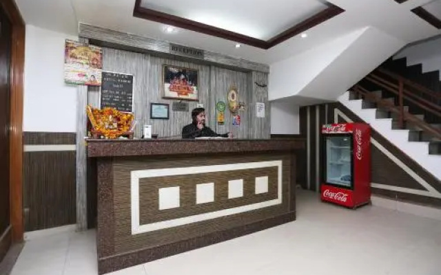 OYO 28445 Hotel Bhavini