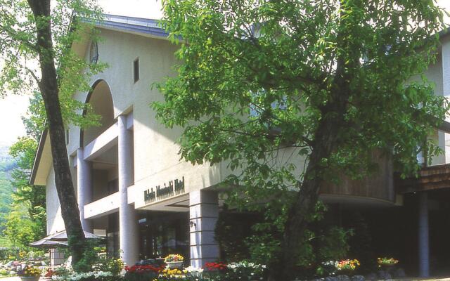Hakuba Mominoki Hotel Хакуба вид на фасад