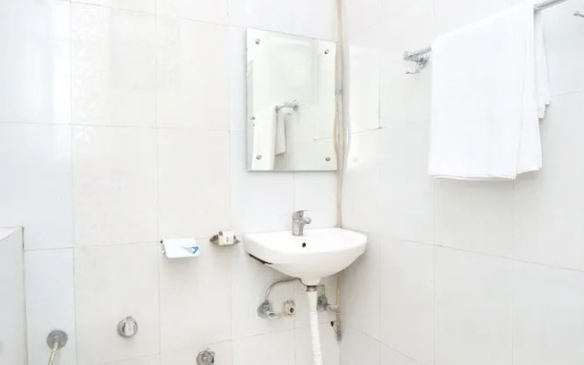 OYO 24423 Hotel Royal