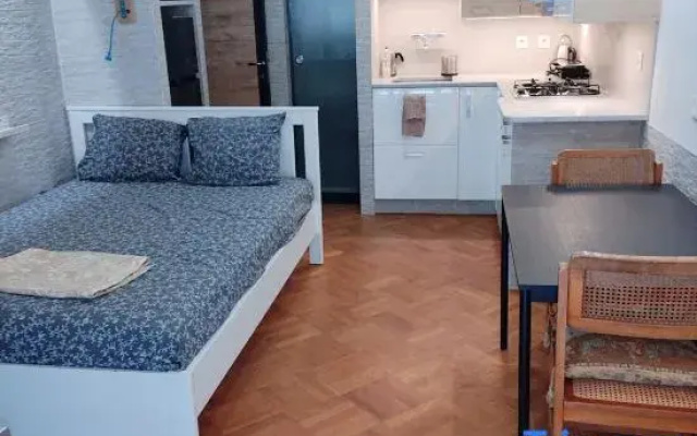 Seafront Apartment with Sea View YR11