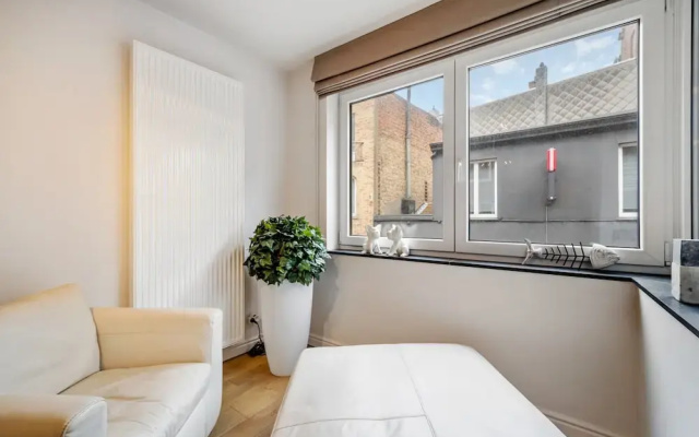 Luxury 4-bedroom Apartment With Large Terrace