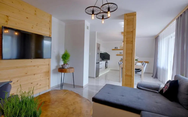 Apartament Góralska Ostoja prywatne wejście widok na Tatry