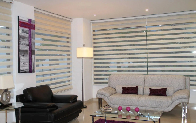 Hotel Suites 108