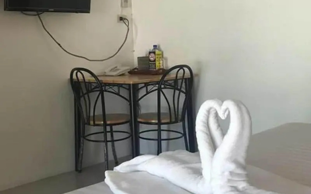 Lert Sri Hotel