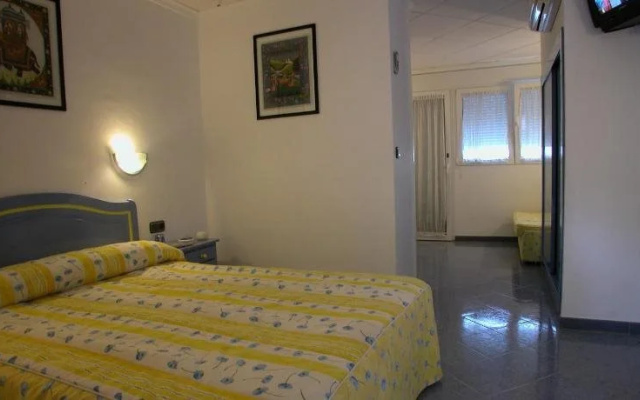 Hotel Crystal Park