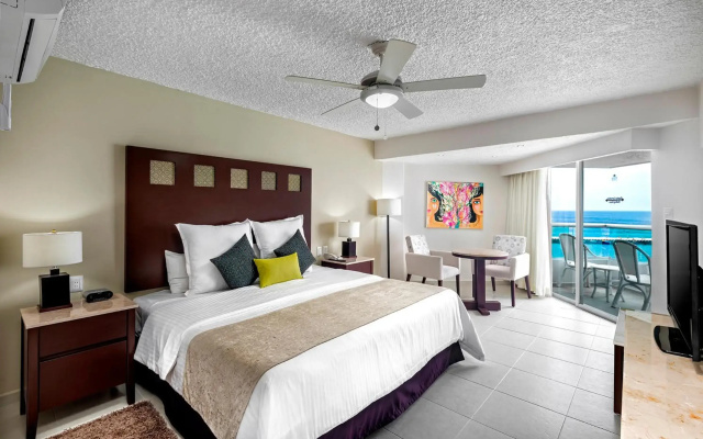 El Cid La Ceiba Beach Hotel
