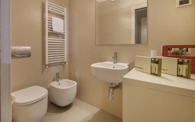 Beautiful Studio Flat With Balcony in Front of Arena