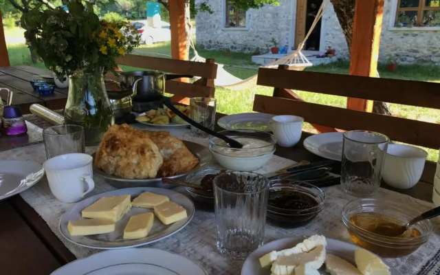 Rupa Guest House