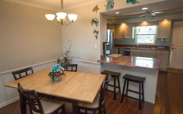 Win-San B-101 - 2 Br Condo