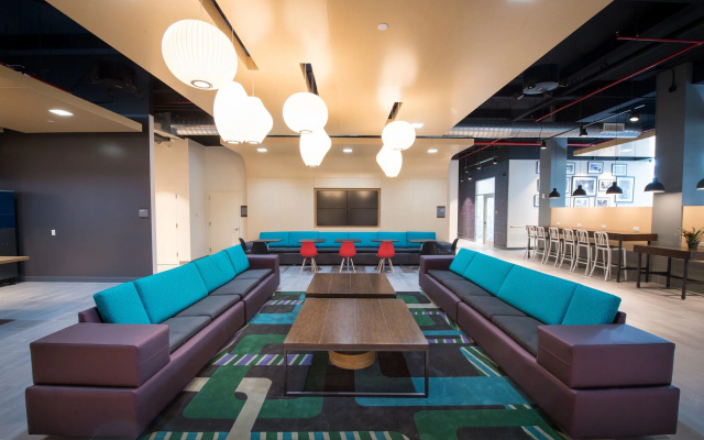 Aloft New York LaGuardia Airport