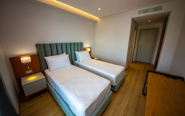 El Primero Hotel