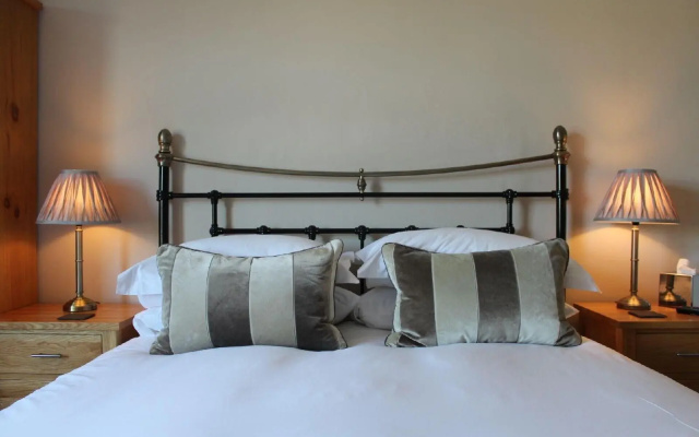 Camelot Guest House