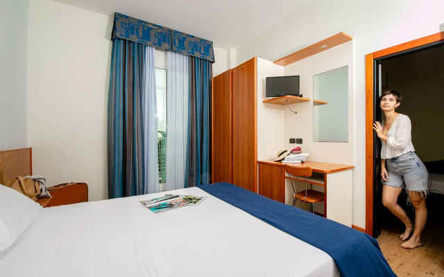New Bristol Sport & Domus Mea Hotel
