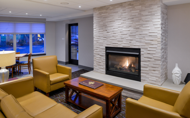 Holiday Inn Express Suites Clifton Park by IHG