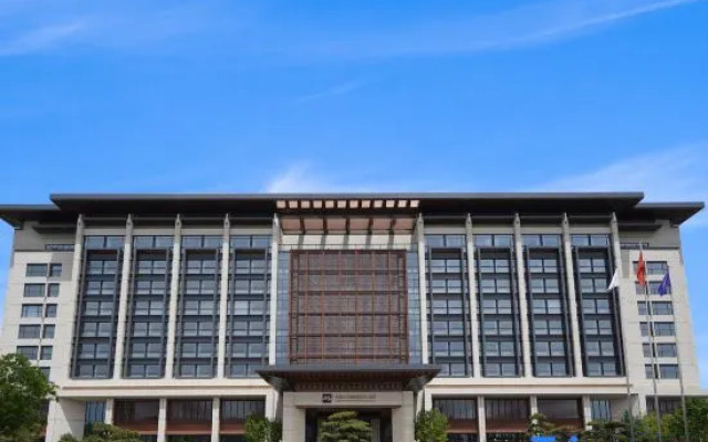 Zhangjiakou Grand Metropark Hotel