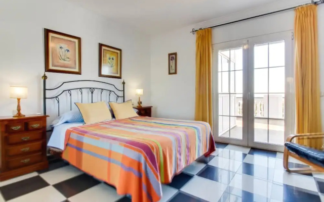 Villa Media Legua