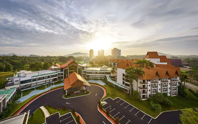 Курортный отель PARKROYAL A'Famosa Melaka Resort