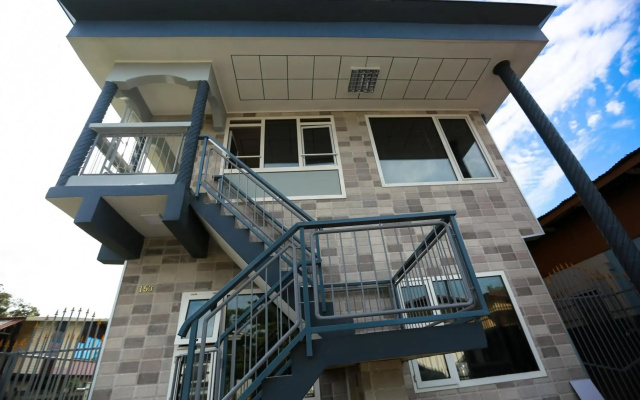 Donfarsha Apartments
