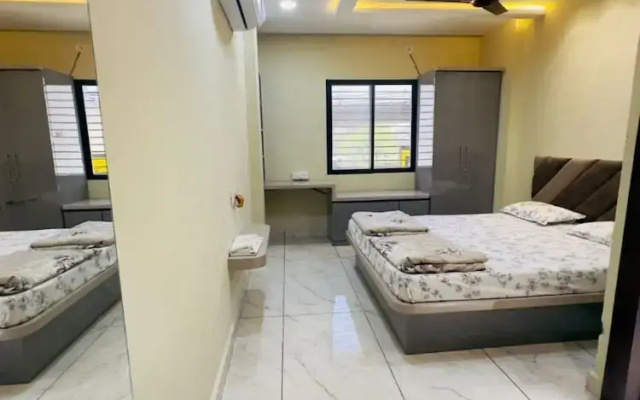 Goroomgo Rudrasagar Homestay Ujjain