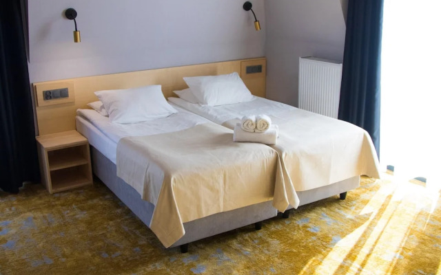 Hotel Amber Port