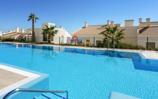 Top-floor Apartment With Pool Ref 20