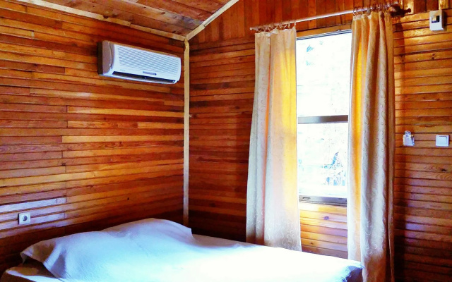 Kadir's Tree Houses