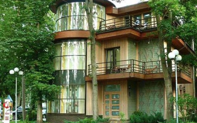 Alve Hotel Юрмала вид на фасад